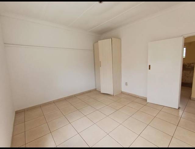 2 BEDROOM PROPERTY TO RENT IN GEZINA